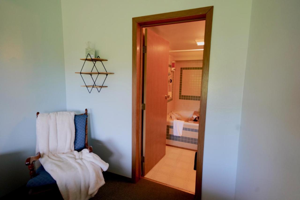 Flat Fish Lodge B&B And Event Center Homer Buitenkant foto