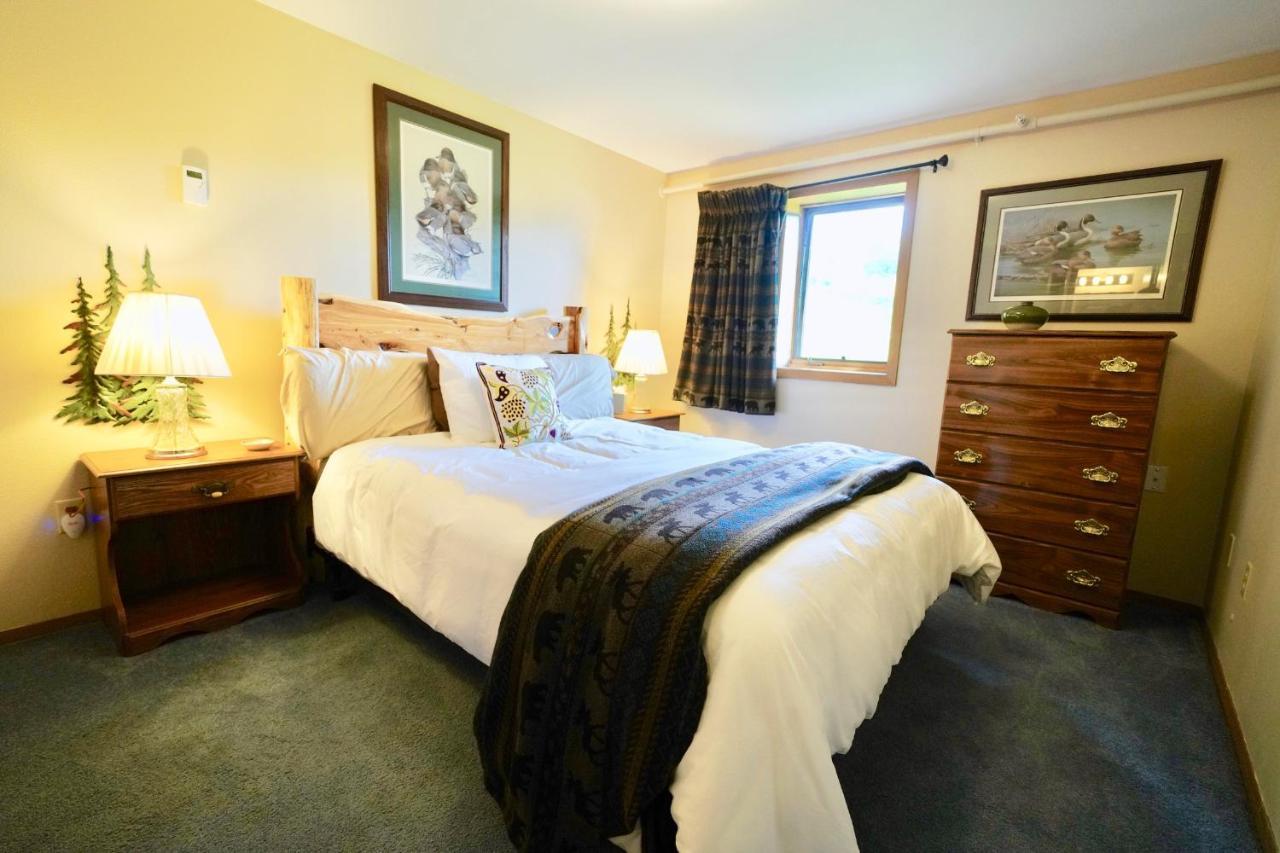 Flat Fish Lodge B&B And Event Center Homer Buitenkant foto